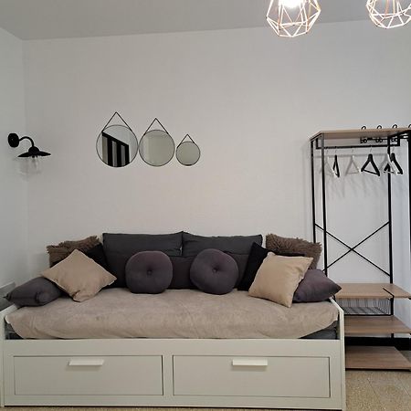 Bel Appartement 2/4Personnes Douzens المظهر الخارجي الصورة
