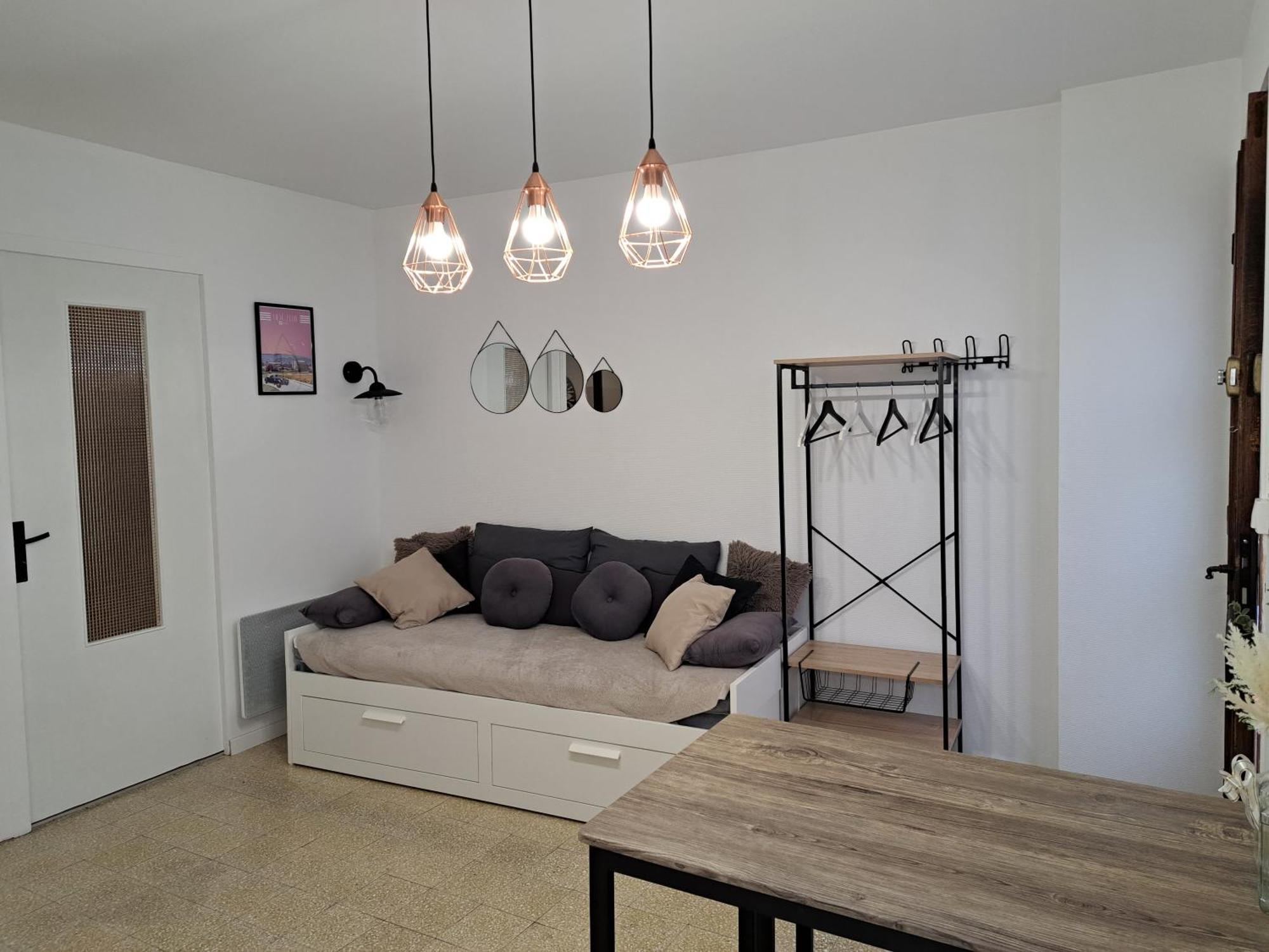 Bel Appartement 2/4Personnes Douzens المظهر الخارجي الصورة